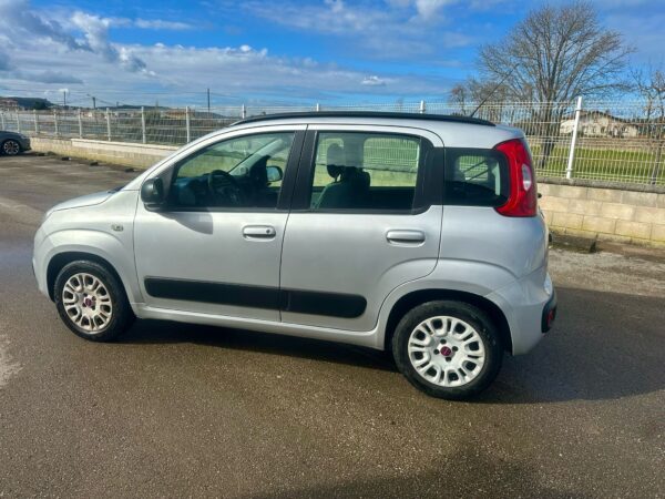 FIAT PANDA LOUNGE 1.2 69CV - Imagen 4