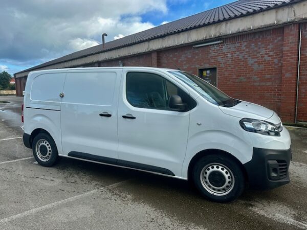 CITROEN JUMPY 1.5BLUEHDI 100CV TALLA M - Imagen 5