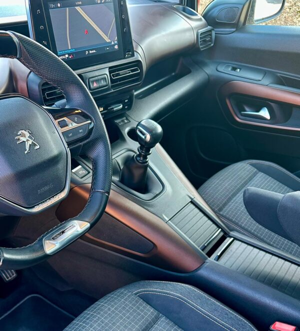 PEUGEOT RIFTER GT LINE 1.5BLUEHDI 130CV - Imagen 9