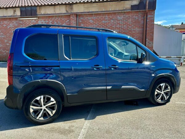 PEUGEOT RIFTER GT LINE 1.5BLUEHDI 130CV - Imagen 4